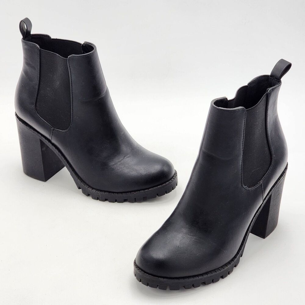 Soda Chelsea Chunky Heel Ankle Boots Booties Black Size 8.5